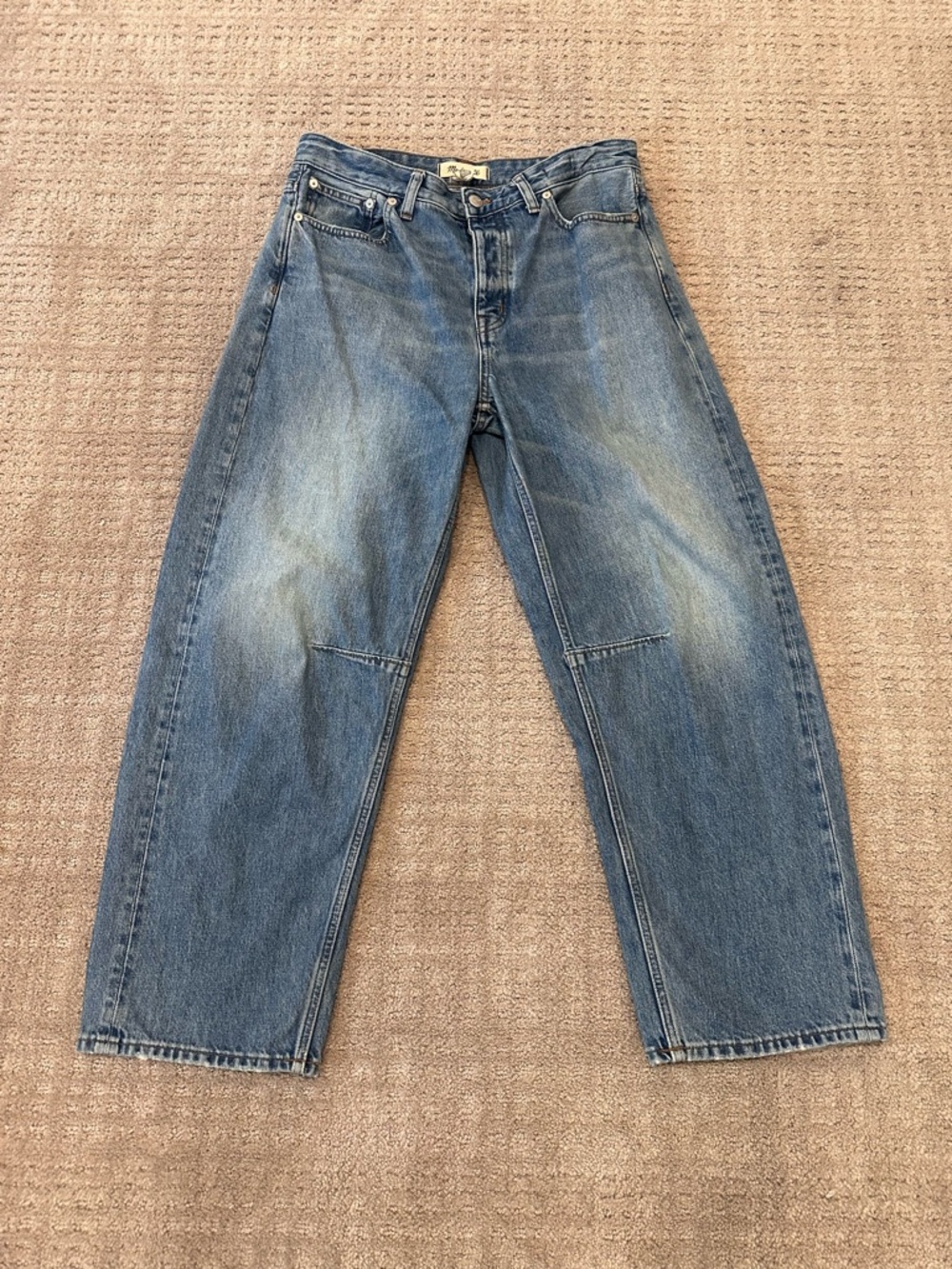 Madewell Women's darted barrel leg Jeans in Faded Denim Blue
